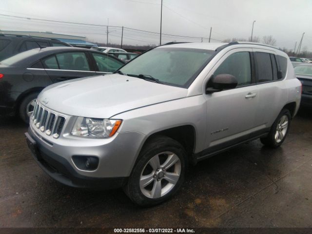 Photo 1 VIN: 1J4NF1FB4BD240368 - JEEP COMPASS 