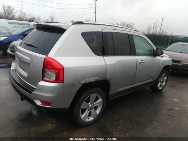 Photo 3 VIN: 1J4NF1FB4BD240368 - JEEP COMPASS 