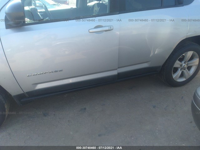 Photo 5 VIN: 1J4NF1FB5BD210635 - JEEP COMPASS 