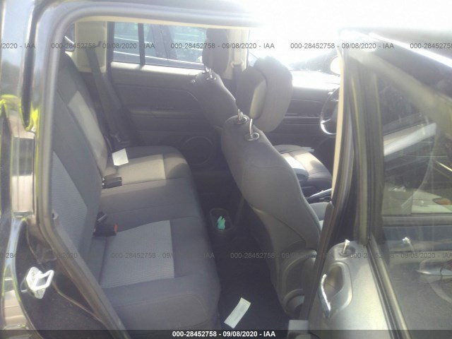 Photo 7 VIN: 1J4NF1FB6AD619841 - JEEP COMPASS 