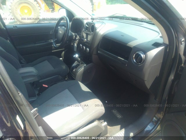 Photo 4 VIN: 1J4NF1FB6AD646280 - JEEP COMPASS 