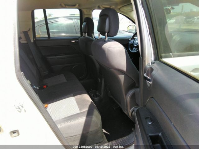 Photo 7 VIN: 1J4NF1FB6BD210921 - JEEP COMPASS 