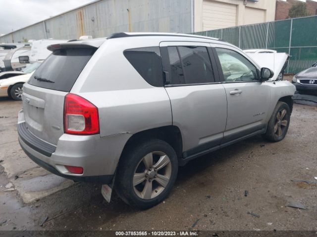 Photo 3 VIN: 1J4NF1FB7BD159235 - JEEP COMPASS 