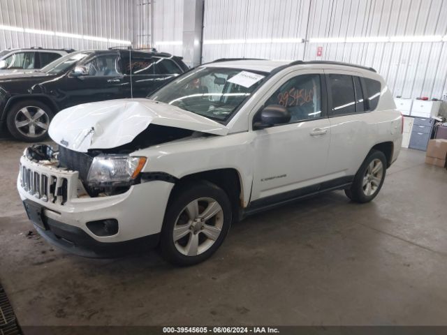 Photo 1 VIN: 1J4NF1FB7BD180182 - JEEP COMPASS 