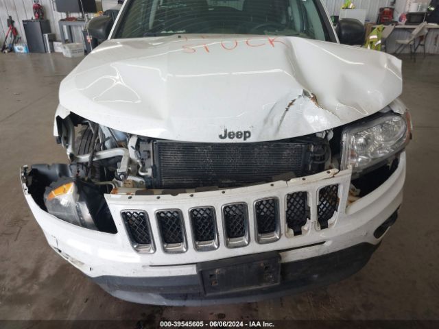 Photo 5 VIN: 1J4NF1FB7BD180182 - JEEP COMPASS 