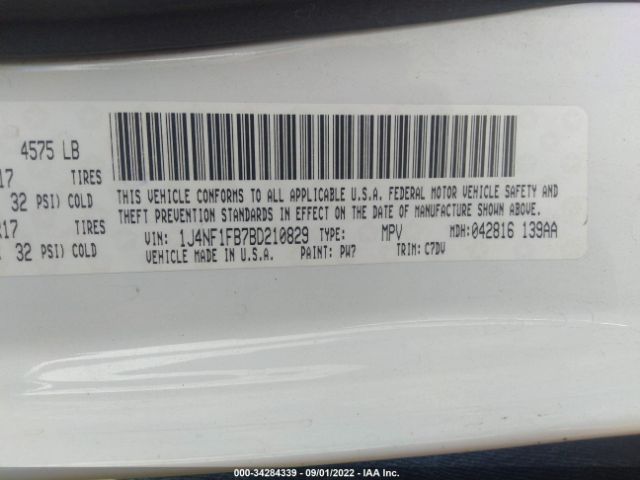 Photo 8 VIN: 1J4NF1FB7BD210829 - JEEP COMPASS 