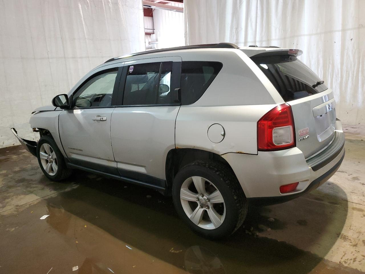 Photo 1 VIN: 1J4NF1FB7BD239215 - JEEP COMPASS 