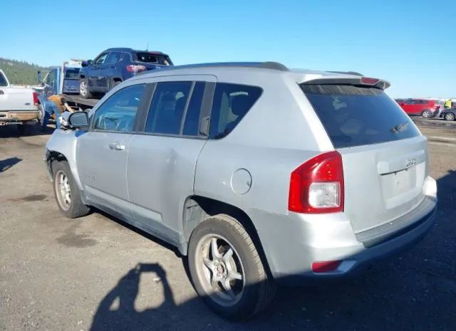 Photo 2 VIN: 1J4NF1FB7BD259416 - JEEP COMPASS 