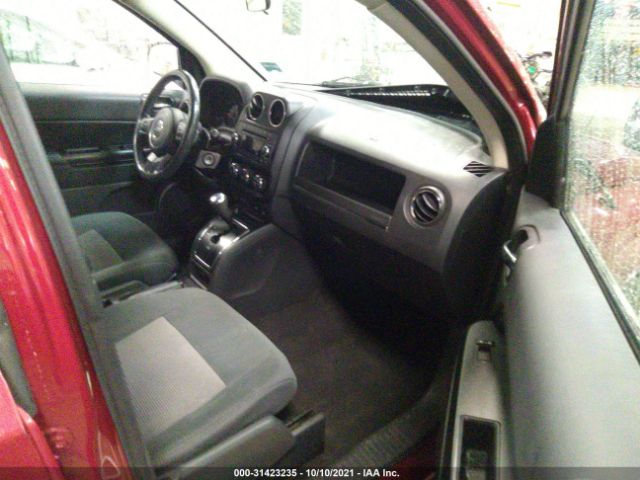 Photo 4 VIN: 1J4NF1FB8BD135056 - JEEP COMPASS 