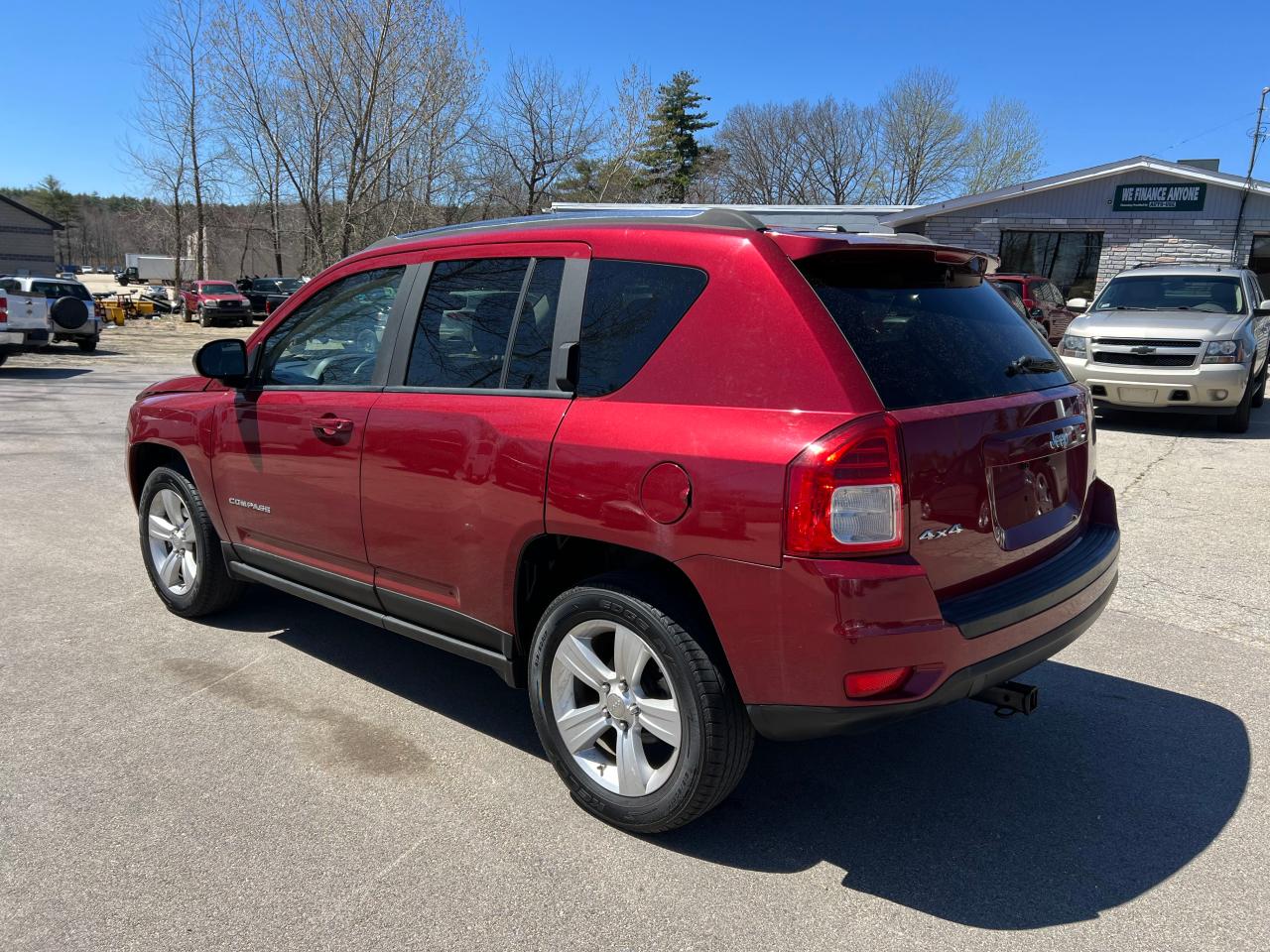 Photo 2 VIN: 1J4NF1FB8BD135221 - JEEP COMPASS 