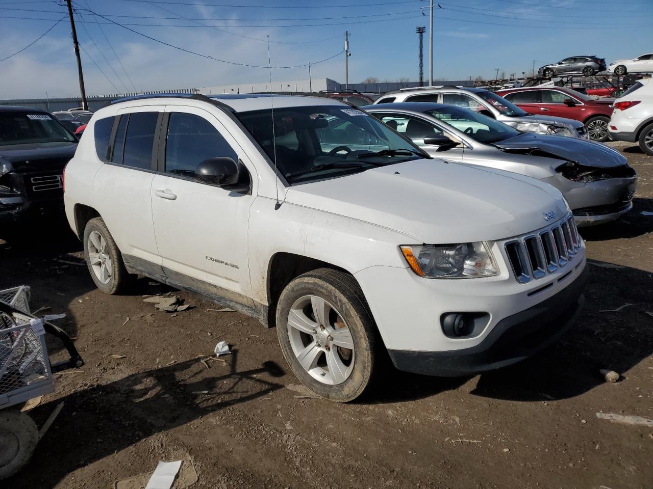 Photo 3 VIN: 1J4NF1FB8BD188968 - JEEP COMPASS 