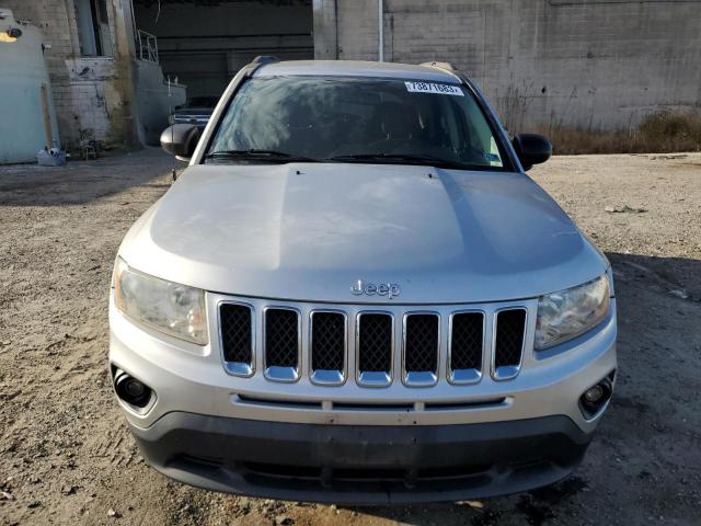 Photo 4 VIN: 1J4NF1FB8BD258047 - JEEP COMPASS 