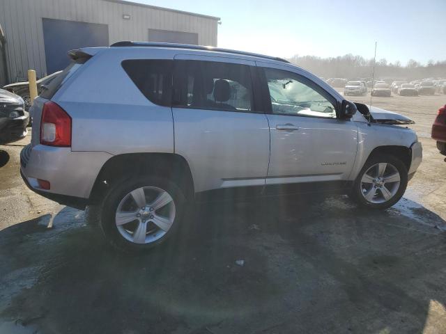 Photo 2 VIN: 1J4NF1FB9BD157504 - JEEP COMPASS 