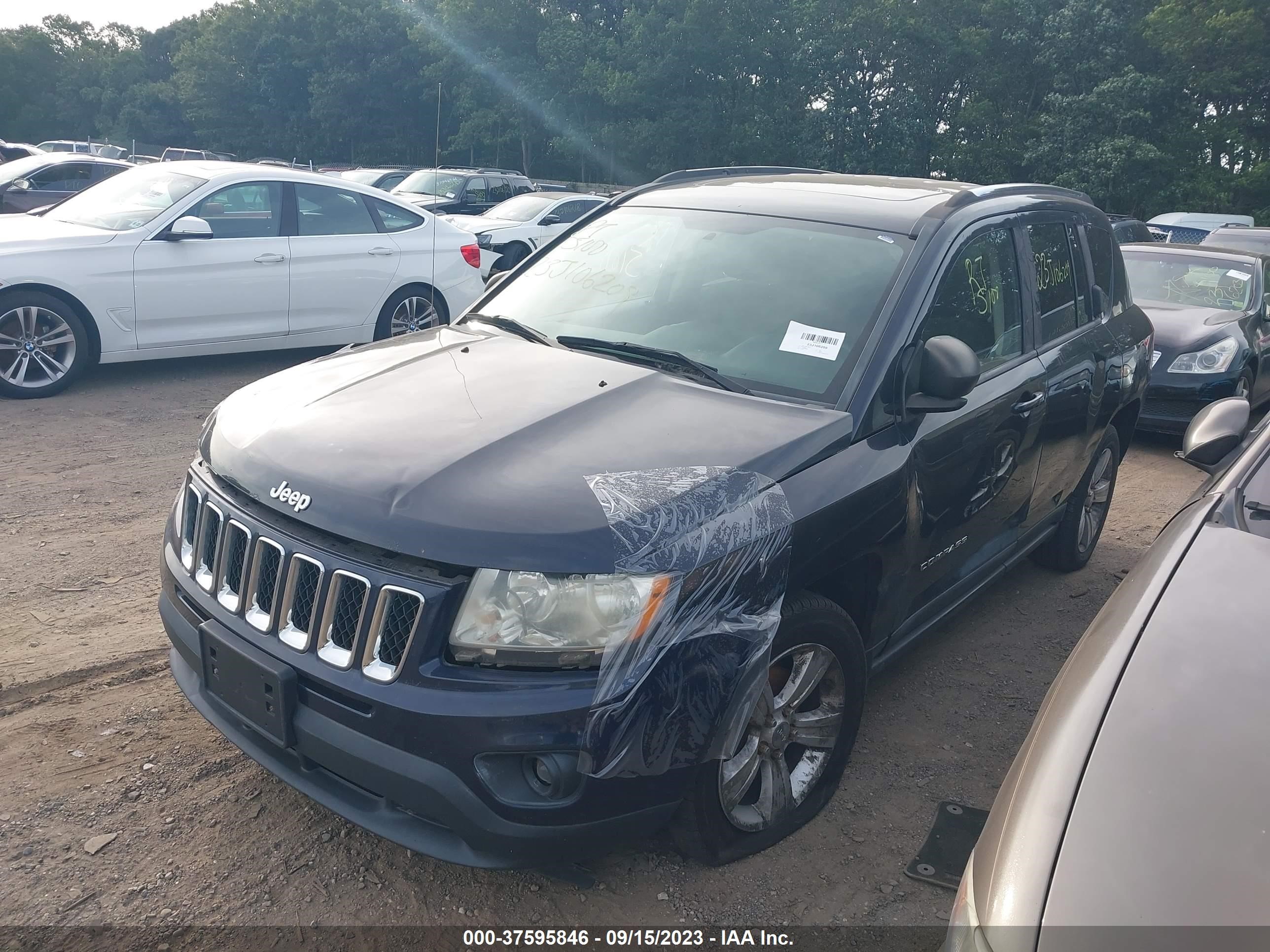 Photo 1 VIN: 1J4NF1FB9BD194018 - JEEP COMPASS 