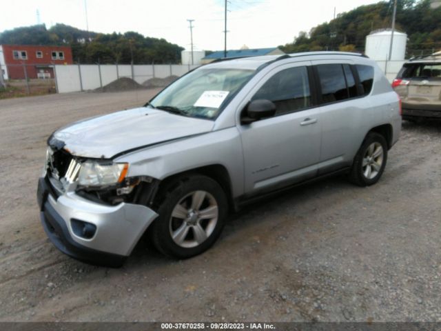 Photo 1 VIN: 1J4NF1FBXBD135057 - JEEP COMPASS 