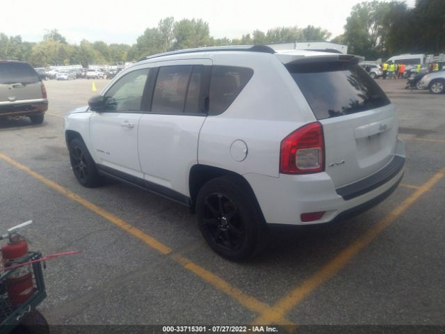 Photo 2 VIN: 1J4NF1FBXBD215300 - JEEP COMPASS 