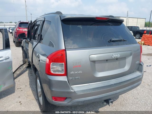 Photo 2 VIN: 1J4NF1FBXBD278588 - JEEP COMPASS 