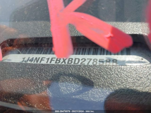 Photo 8 VIN: 1J4NF1FBXBD278588 - JEEP COMPASS 