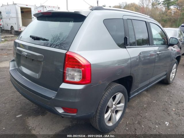 Photo 3 VIN: 1J4NF1FBXBD279014 - JEEP COMPASS 