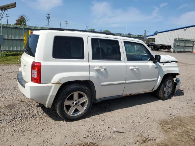 Photo 2 VIN: 1J4NF1GB0AD619767 - JEEP PATRIOT SP 