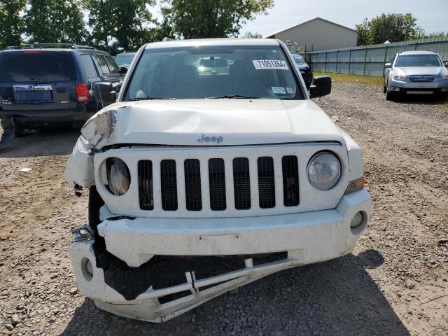 Photo 4 VIN: 1J4NF1GB0AD619767 - JEEP PATRIOT SP 