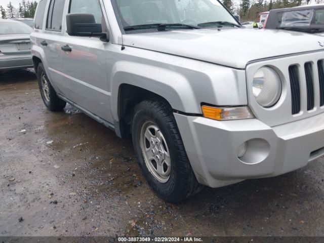 Photo 5 VIN: 1J4NF1GB0AD657631 - JEEP PATRIOT 