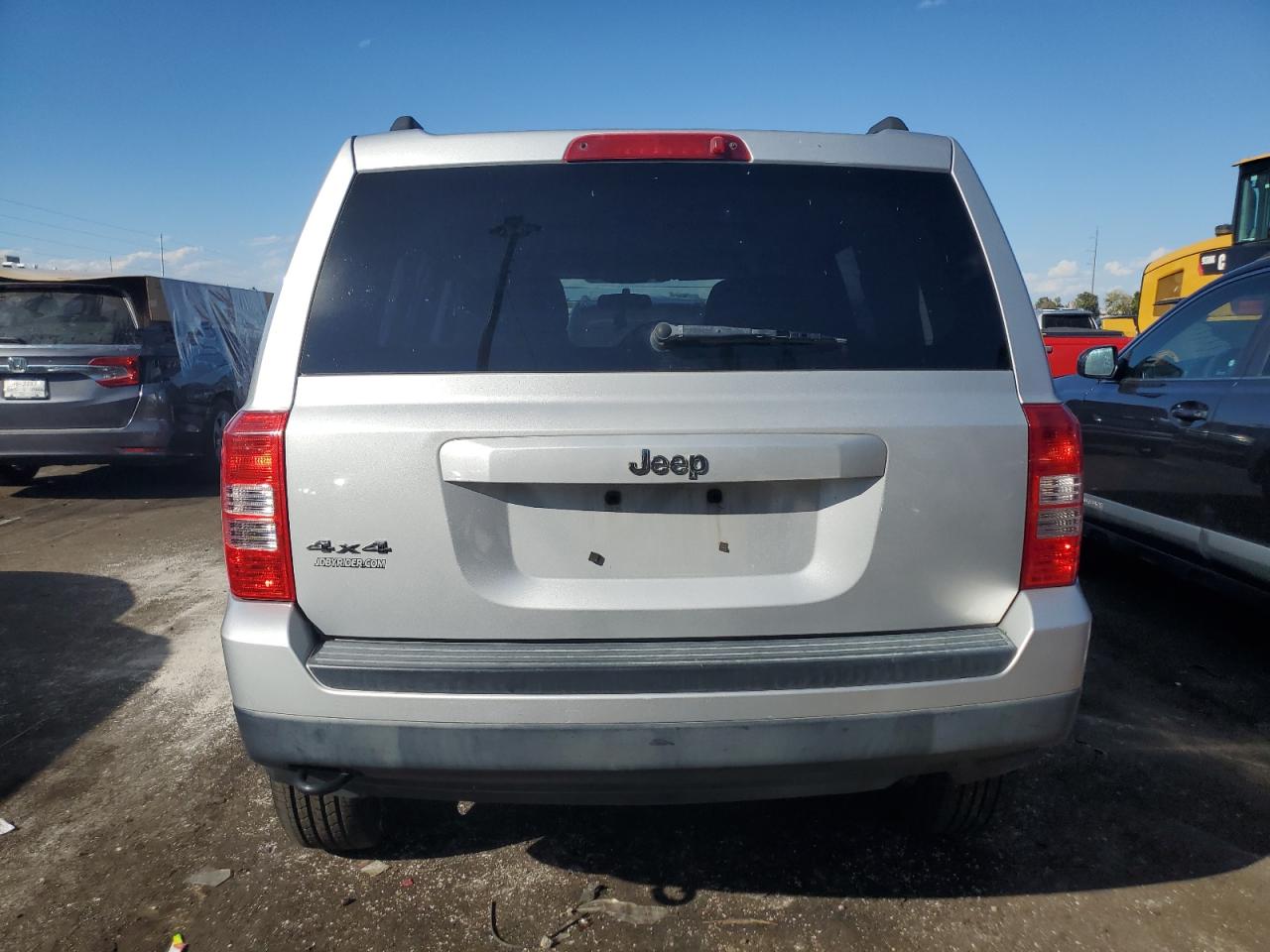 Photo 5 VIN: 1J4NF1GB0BD202280 - JEEP LIBERTY (PATRIOT) 