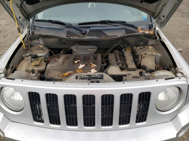 Photo 6 VIN: 1J4NF1GB1AD645990 - JEEP PATRIOT SP 