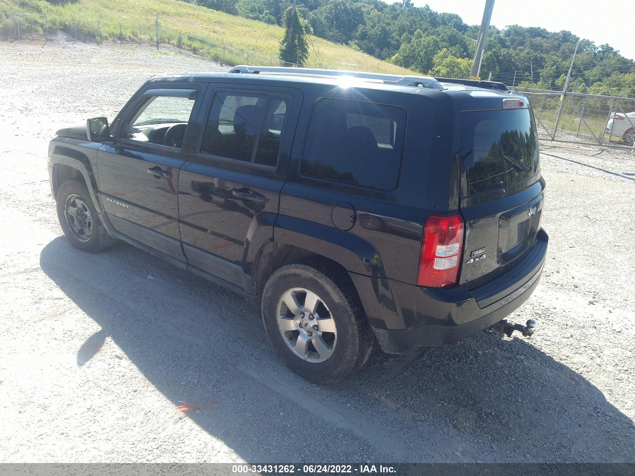 Photo 2 VIN: 1J4NF1GB1BD156829 - JEEP LIBERTY (PATRIOT) 