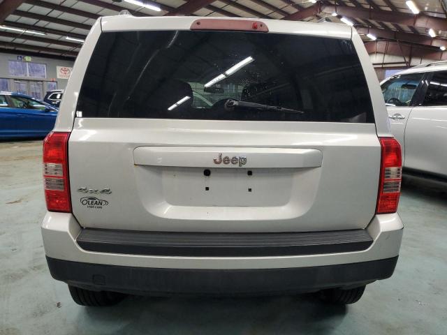 Photo 5 VIN: 1J4NF1GB1BD193699 - JEEP PATRIOT 