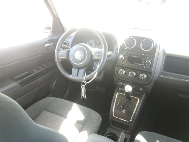 Photo 8 VIN: 1J4NF1GB1BD210243 - JEEP PATRIOT 