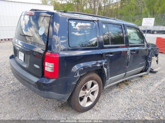 Photo 3 VIN: 1J4NF1GB2BD150053 - JEEP PATRIOT 