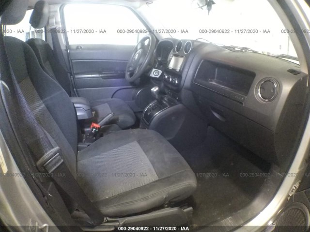 Photo 4 VIN: 1J4NF1GB2BD158265 - JEEP PATRIOT 