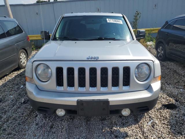 Photo 4 VIN: 1J4NF1GB3BD250131 - JEEP PATRIOT SP 