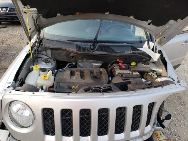 Photo 6 VIN: 1J4NF1GB3BD251327 - JEEP LIBERTY 