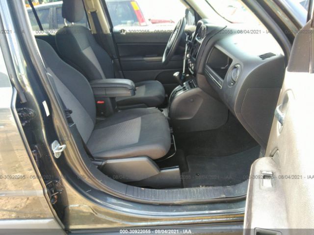 Photo 4 VIN: 1J4NF1GB4BD121041 - JEEP PATRIOT 