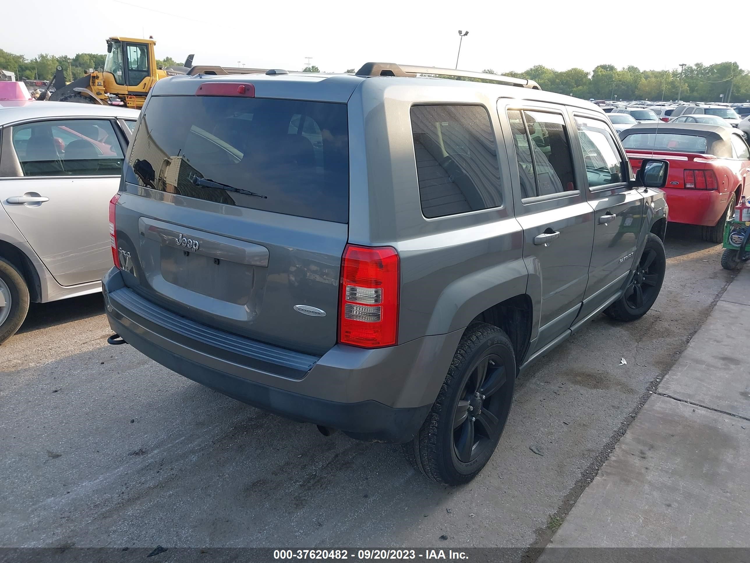 Photo 3 VIN: 1J4NF1GB4BD201715 - JEEP LIBERTY (PATRIOT) 