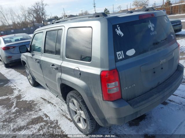 Photo 2 VIN: 1J4NF1GB4BD278438 - JEEP PATRIOT 