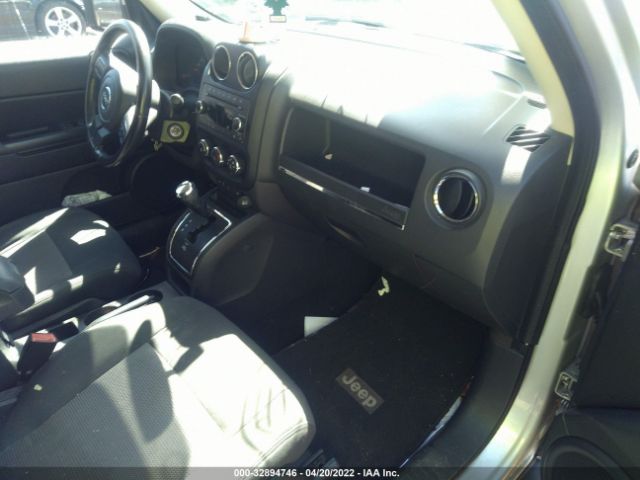 Photo 4 VIN: 1J4NF1GB5BD102031 - JEEP PATRIOT 