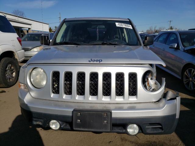 Photo 4 VIN: 1J4NF1GB5BD169471 - JEEP PATRIOT 