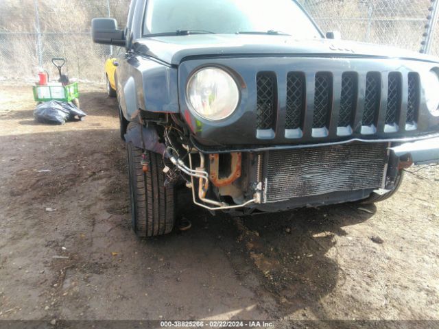 Photo 5 VIN: 1J4NF1GB5BD196623 - JEEP PATRIOT 