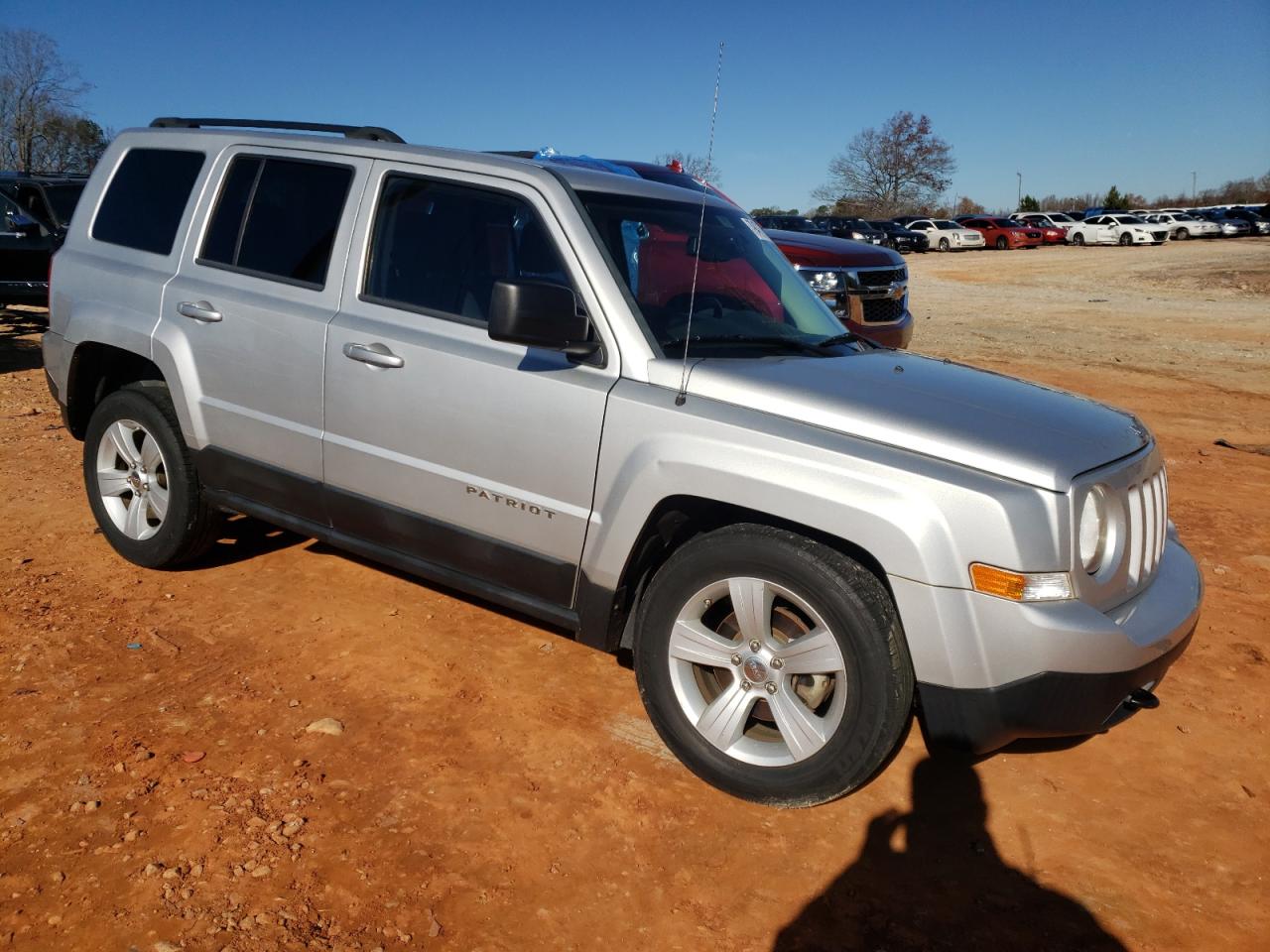 Photo 3 VIN: 1J4NF1GB6BD100966 - JEEP LIBERTY (PATRIOT) 