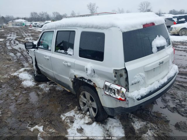 Photo 2 VIN: 1J4NF1GB6BD251418 - JEEP PATRIOT 