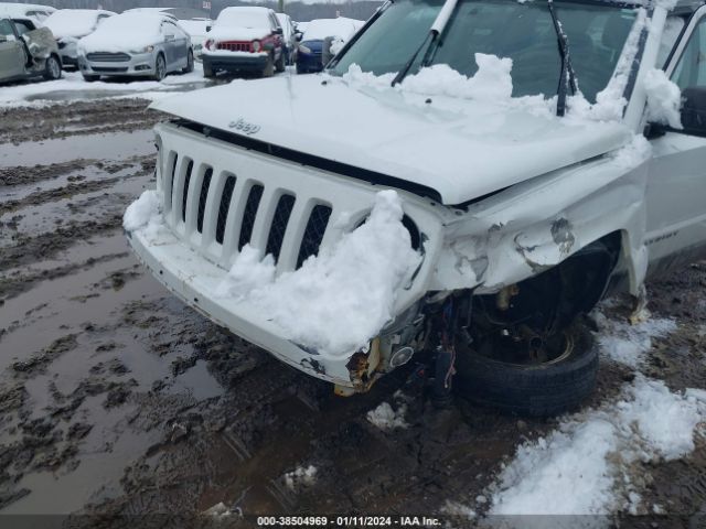 Photo 5 VIN: 1J4NF1GB6BD251418 - JEEP PATRIOT 