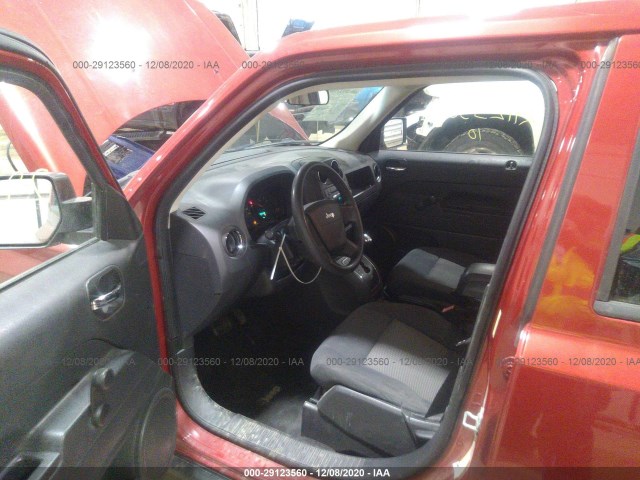 Photo 4 VIN: 1J4NF1GB7AD637912 - JEEP PATRIOT 