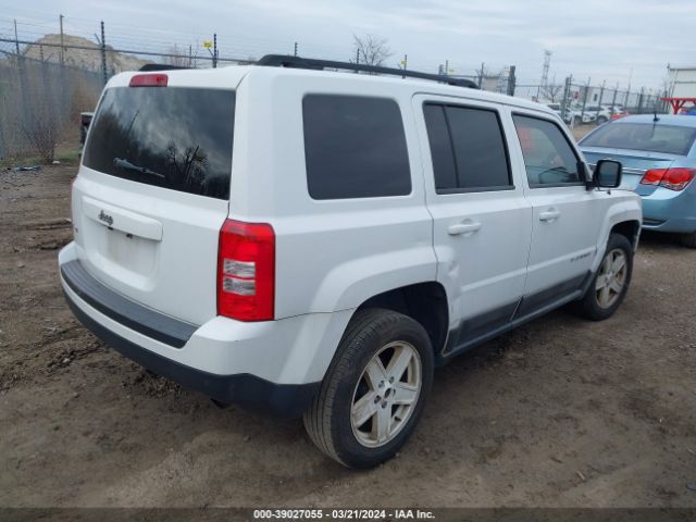 Photo 3 VIN: 1J4NF1GB7BD131806 - JEEP PATRIOT 