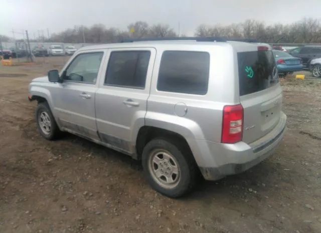 Photo 2 VIN: 1J4NF1GB7BD163624 - JEEP PATRIOT 