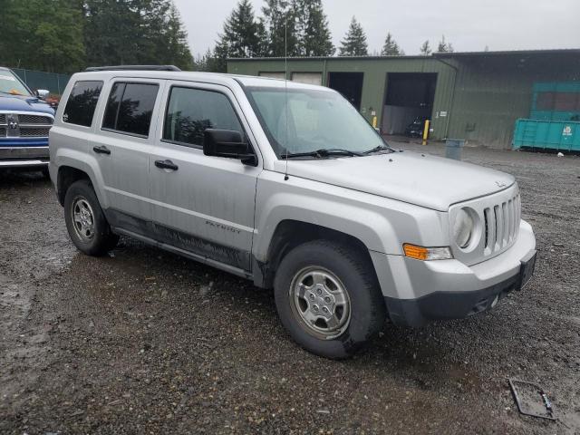 Photo 3 VIN: 1J4NF1GB8BD101858 - JEEP PATRIOT 