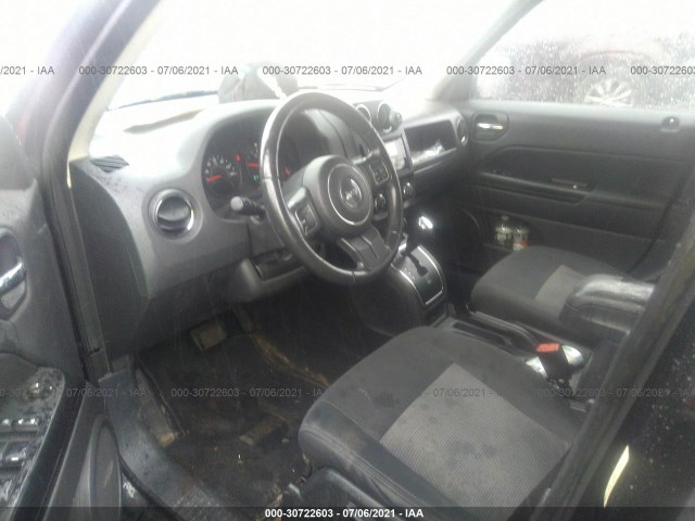 Photo 4 VIN: 1J4NF1GB8BD141986 - JEEP PATRIOT 