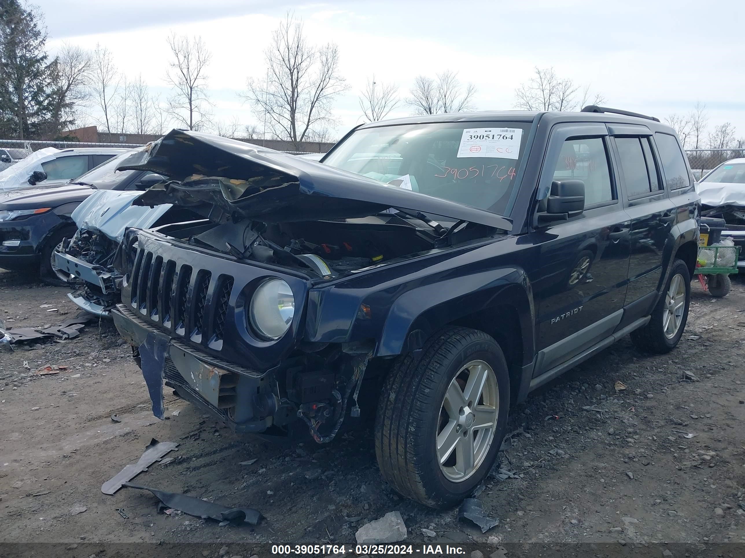 Photo 1 VIN: 1J4NF1GB9BD100671 - JEEP LIBERTY (PATRIOT) 